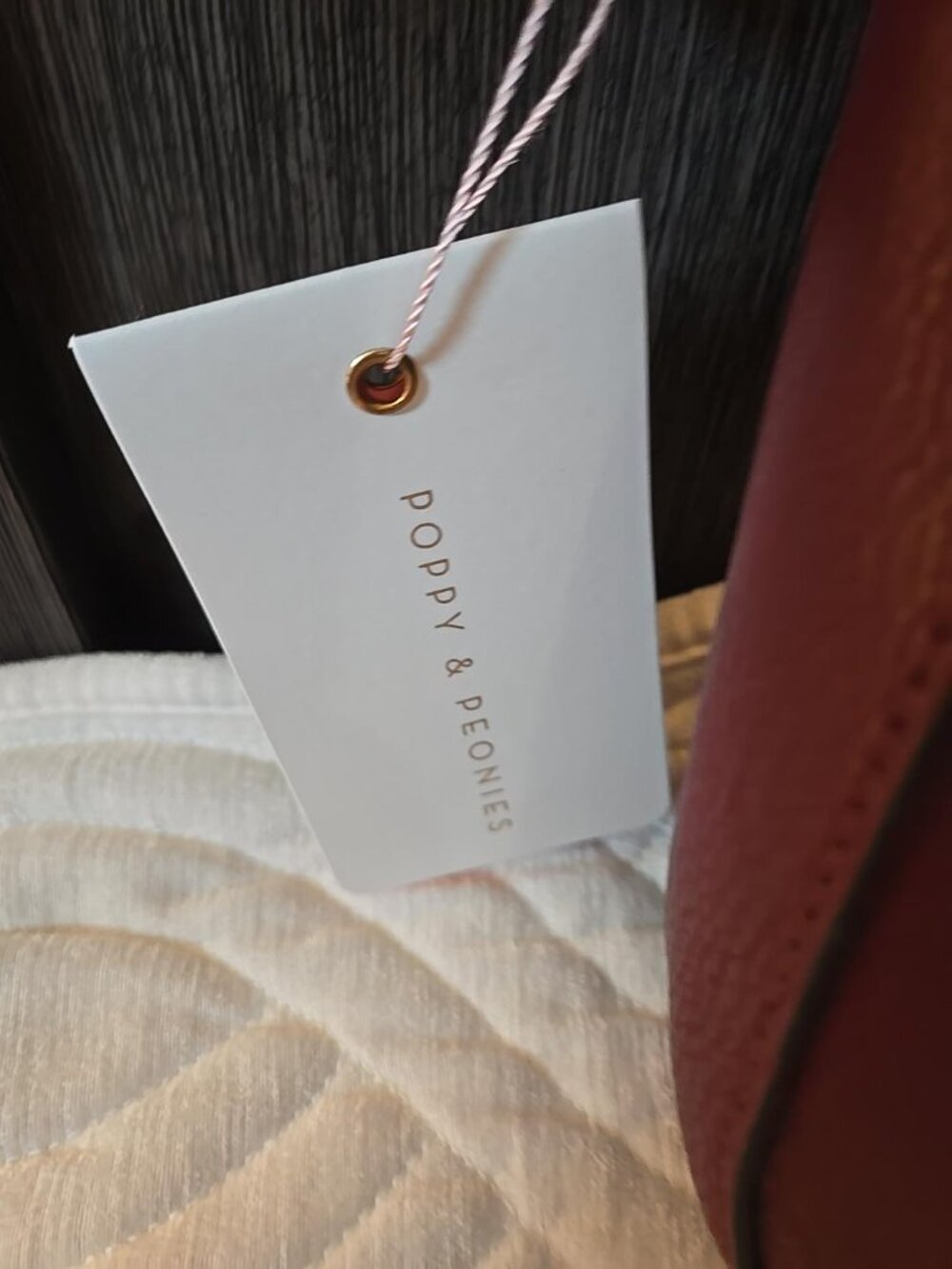 Poppy & Peonies Burgundy Crossbody Bag with Gold Hardware - Picture 8 of 10
